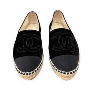 Chanel Quilted Velvet Espadrille Loafers Interlocking CC Logo Size 38 EU 8 US